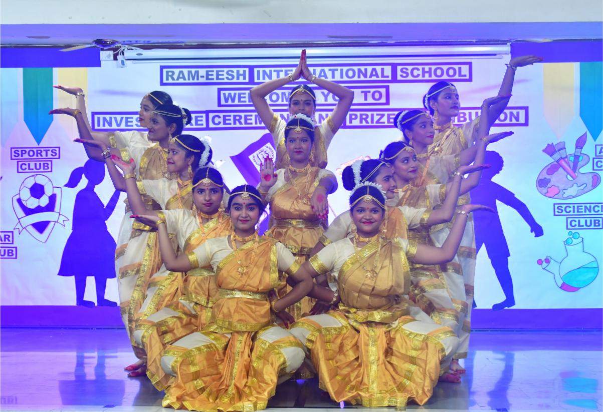 CLASSICAL DANCE - Back